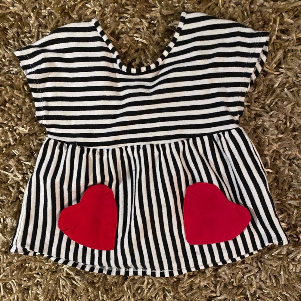 Gymboree Heart top Black white stripes 3T